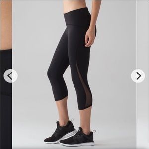 Lululemon Train Times Crop (17")
Black